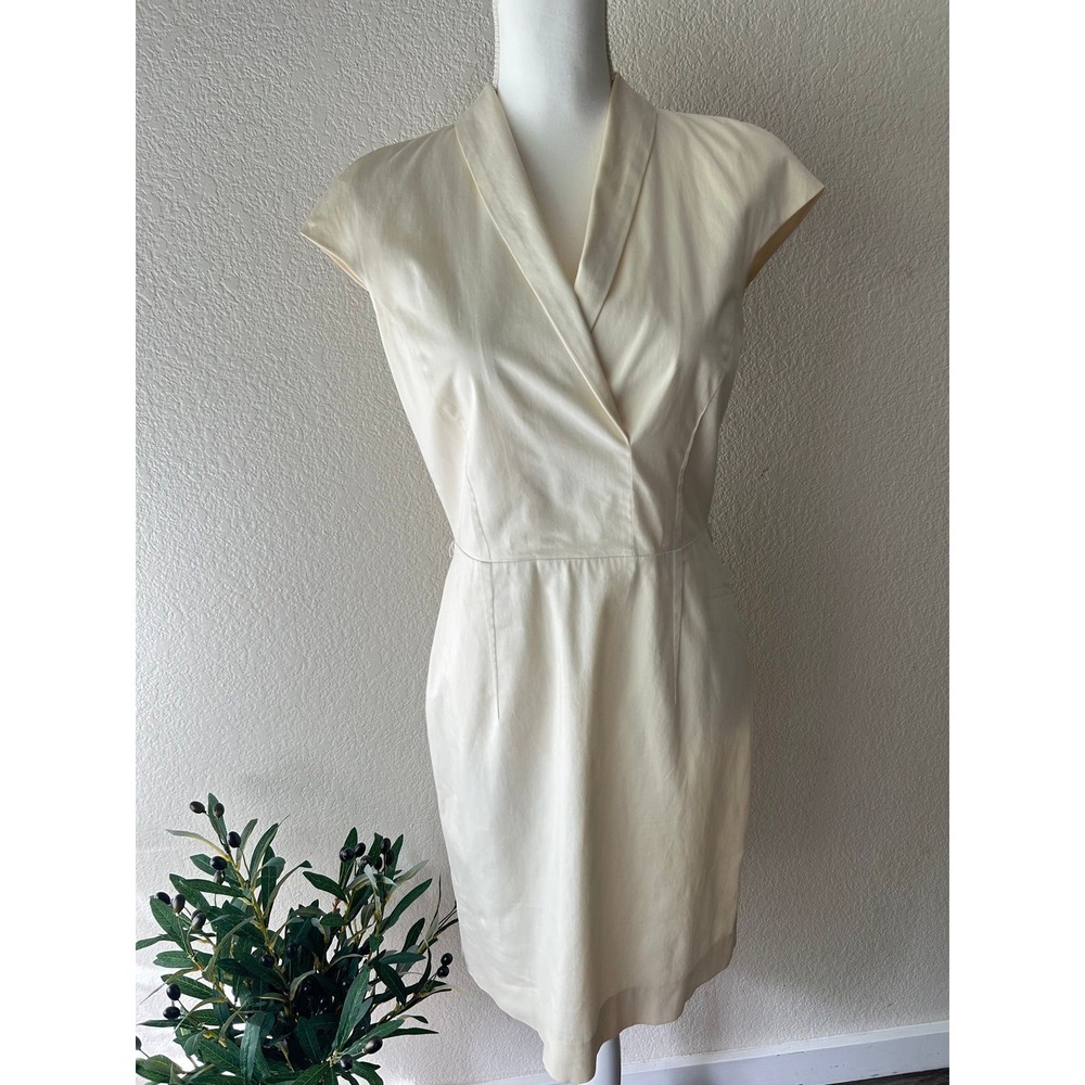 BOSS Hugo Boss US 4 | Just Married in Manhattan Dress - Picture 2 of 5